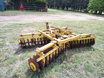 Lot 1j - 3 meter Discs