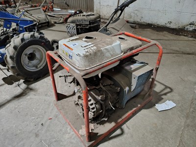 Lot 24 - Petrol Generator