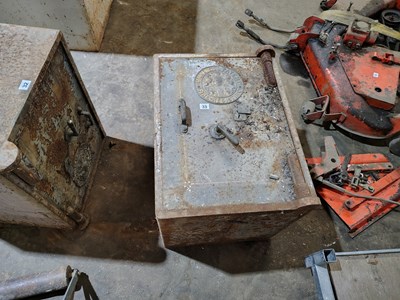 Lot 33 - 1 Safe (no key)