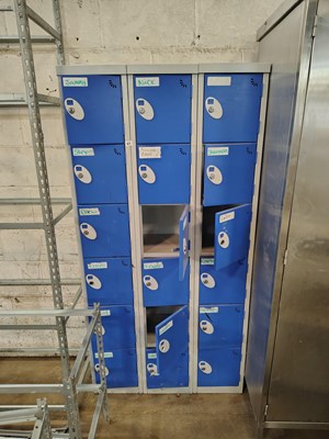 Lot 61 - Lockers