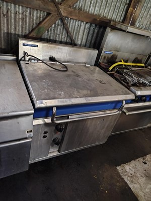 Lot 76 - Blue Seal  Tilting Bratt Pan