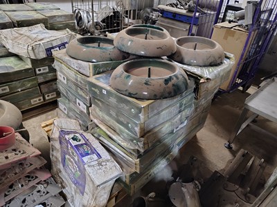 Lot 87 - Pallet of Easyfix Christmas Stands