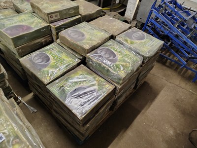 Lot 89 - Pallet of Easyfix Christmas Stands