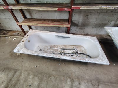 Lot 109 - Bath Unit