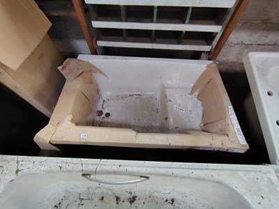Lot 114 - Bath Unit