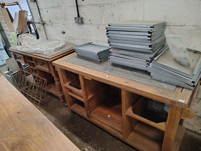 Lot 131 - Cabinets x 2