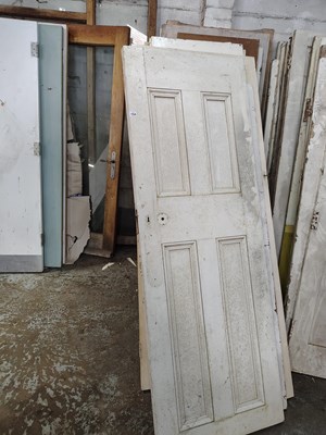 Lot 154 - Qty of Doors (wooden)
