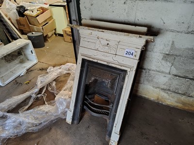 Lot 204 - Fireplaces x 3