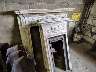 Lot 206 - Mouldings x 6
