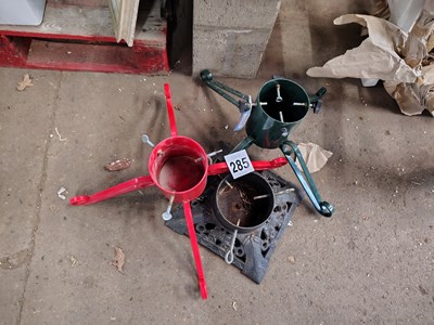 Lot 285 - Christmas Tree Holders